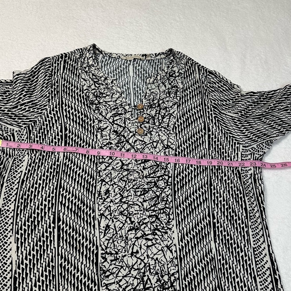 Soft Surroundings Raven Shift Black and White Dress  3/4 Sleeve Ikat Print Rayon - Picture 5 of 14